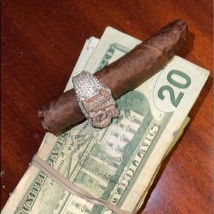 Meet your Posher, Jennie